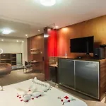 Fahrenheit Hotels & Resorts